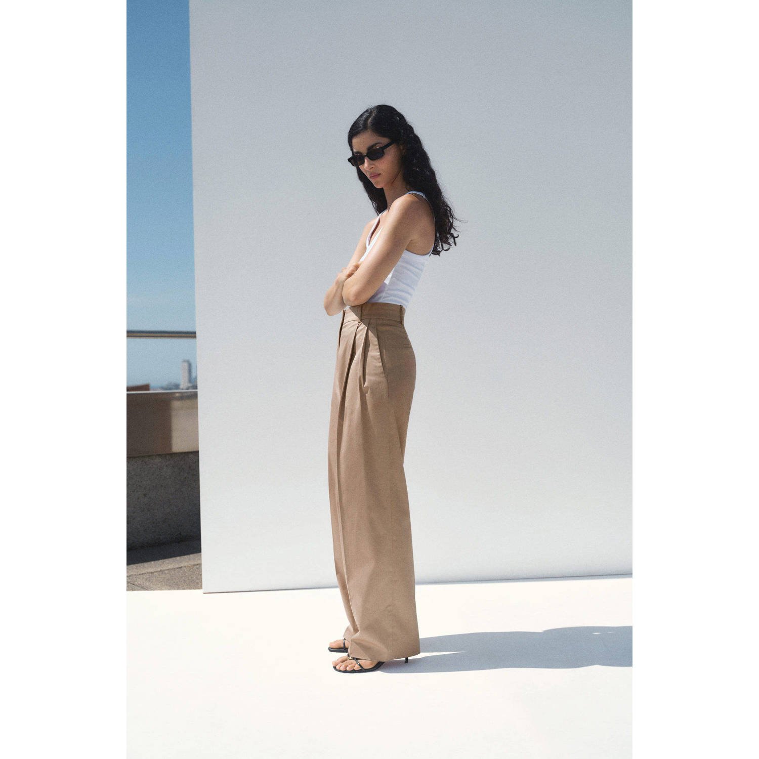 Mango straight high waist broek beige