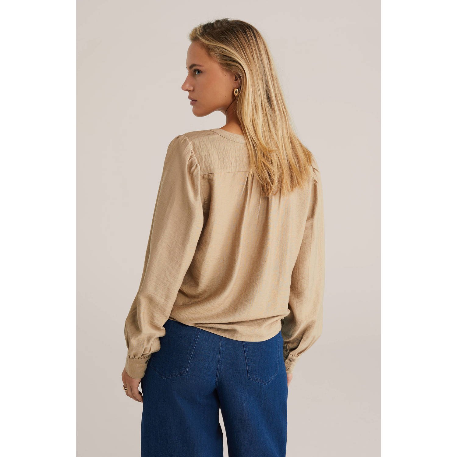 WE Fashion top camel