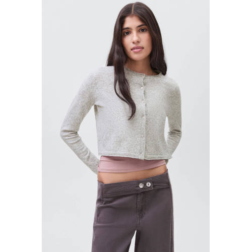MANGO TEEN fijn gebreide cropped vest met wol middengrijs afbeelding