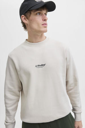 sweater ecru