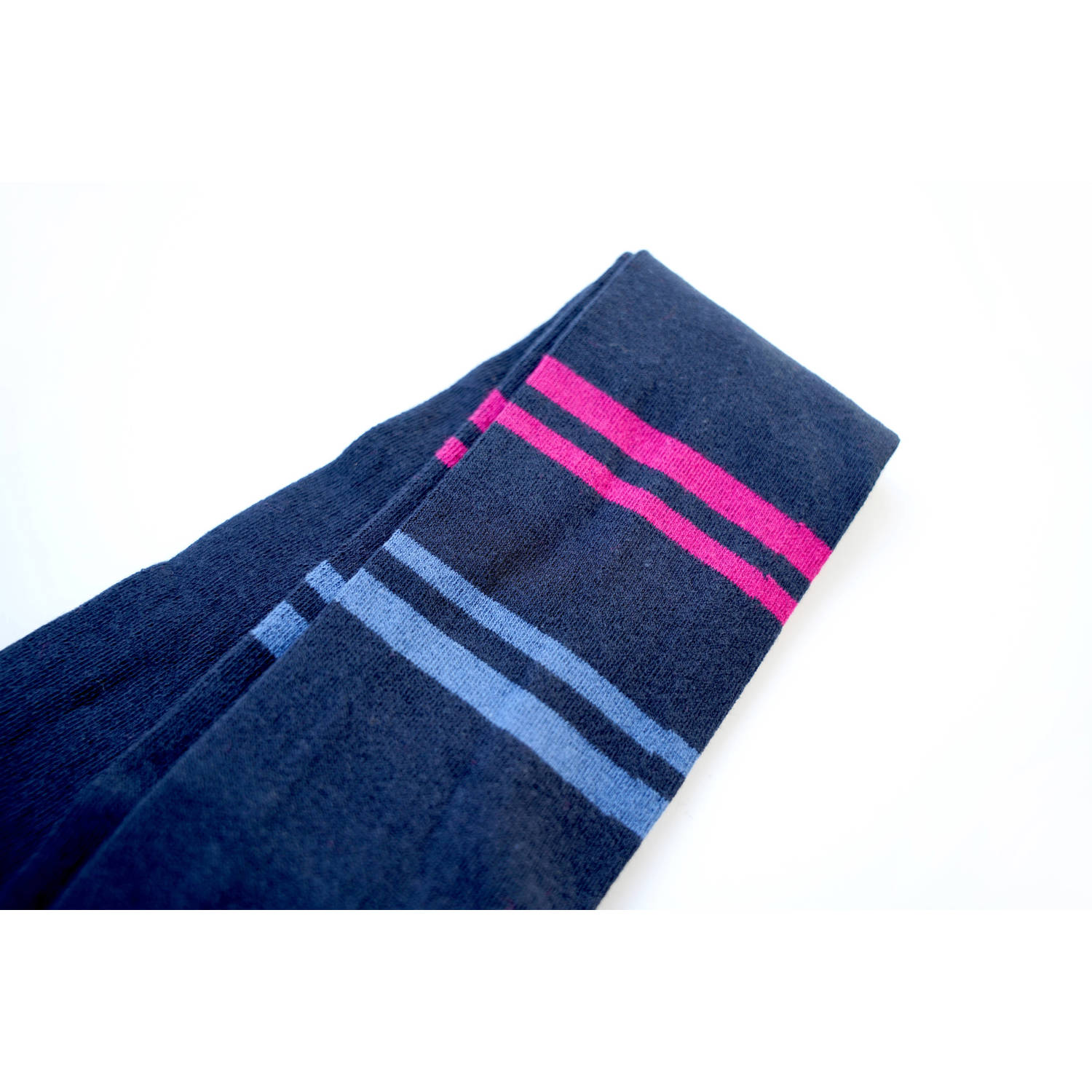 B.Nosy maillot donkerblauw blauw fuchsia