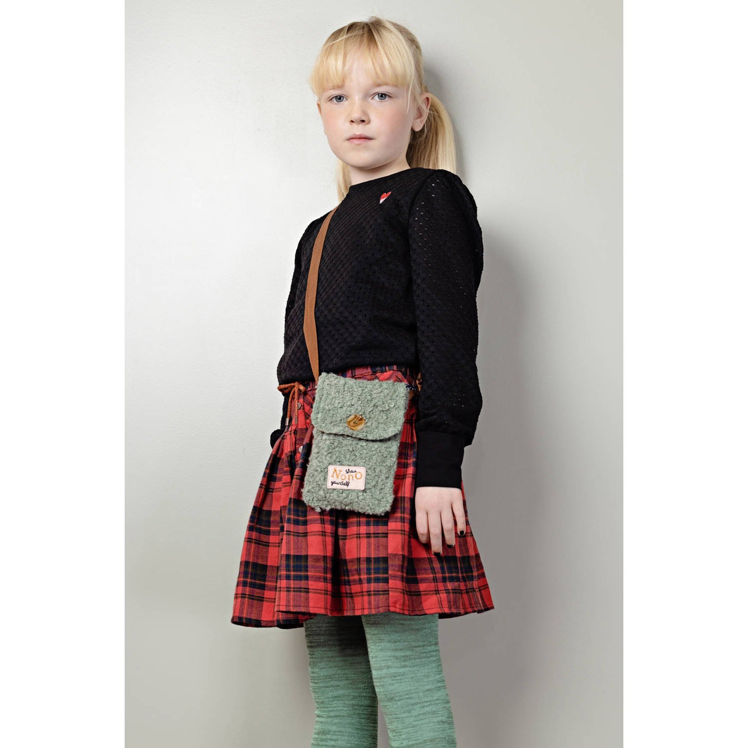 NONO blousetop zwart broderie
