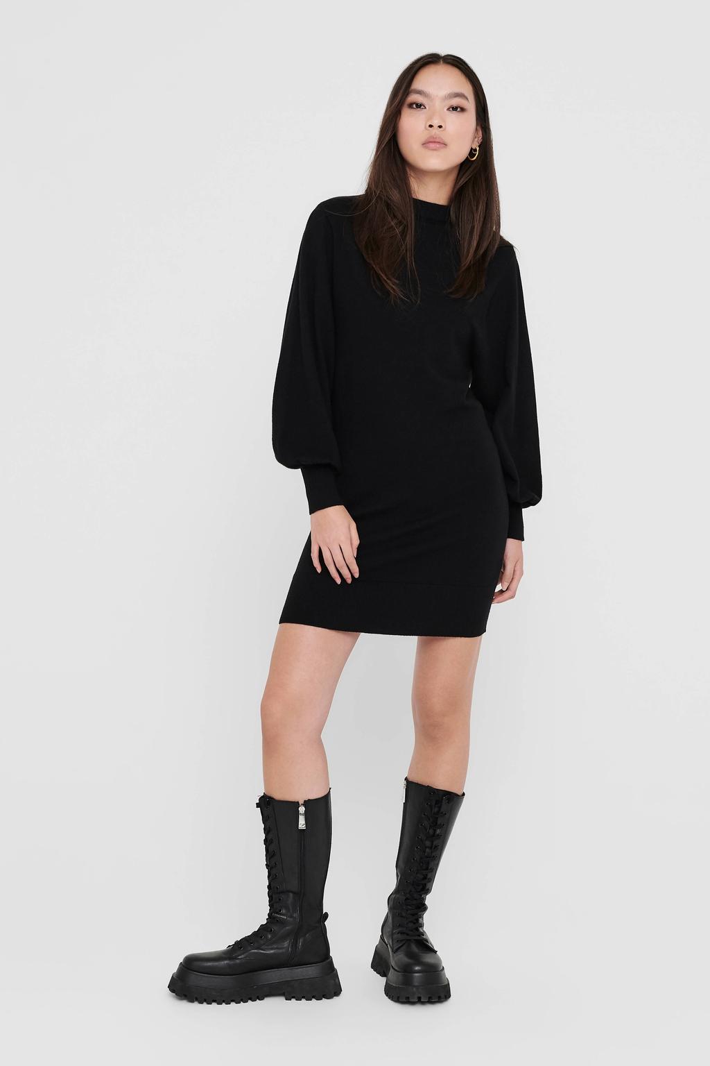 Zwarte dames ONLY jurk gebreid van viscose met effen, lange mouwen en ronde hals