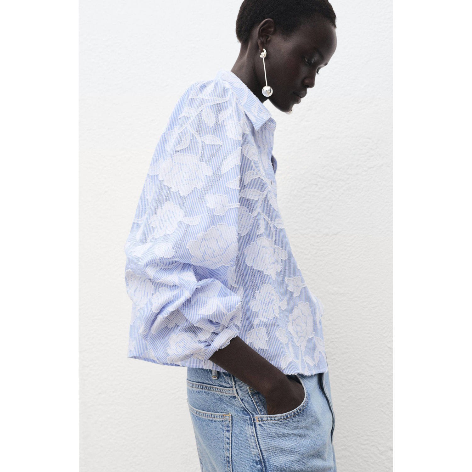 Mango blouse lichtblauw