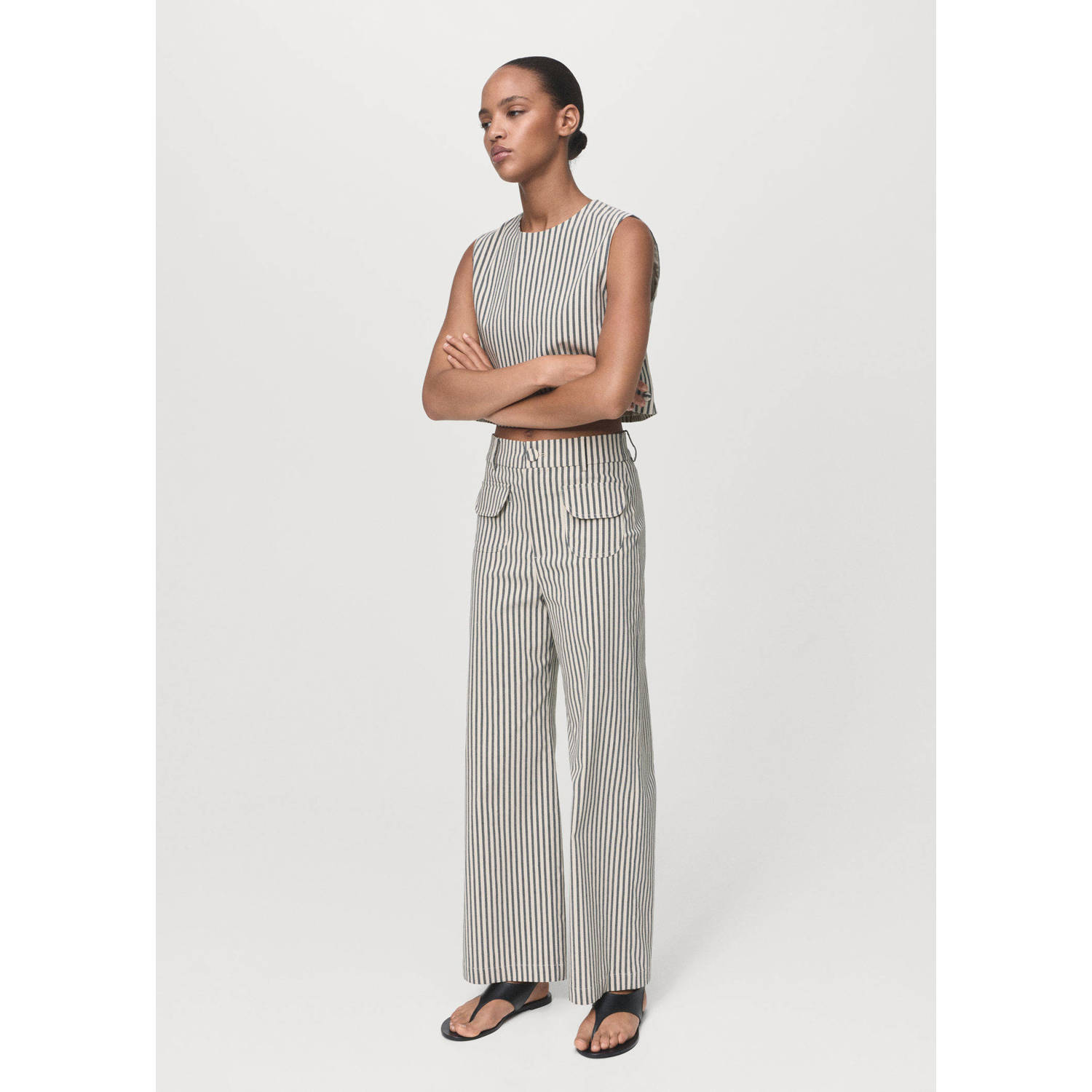 Mango straight regular waist cropped broek beige