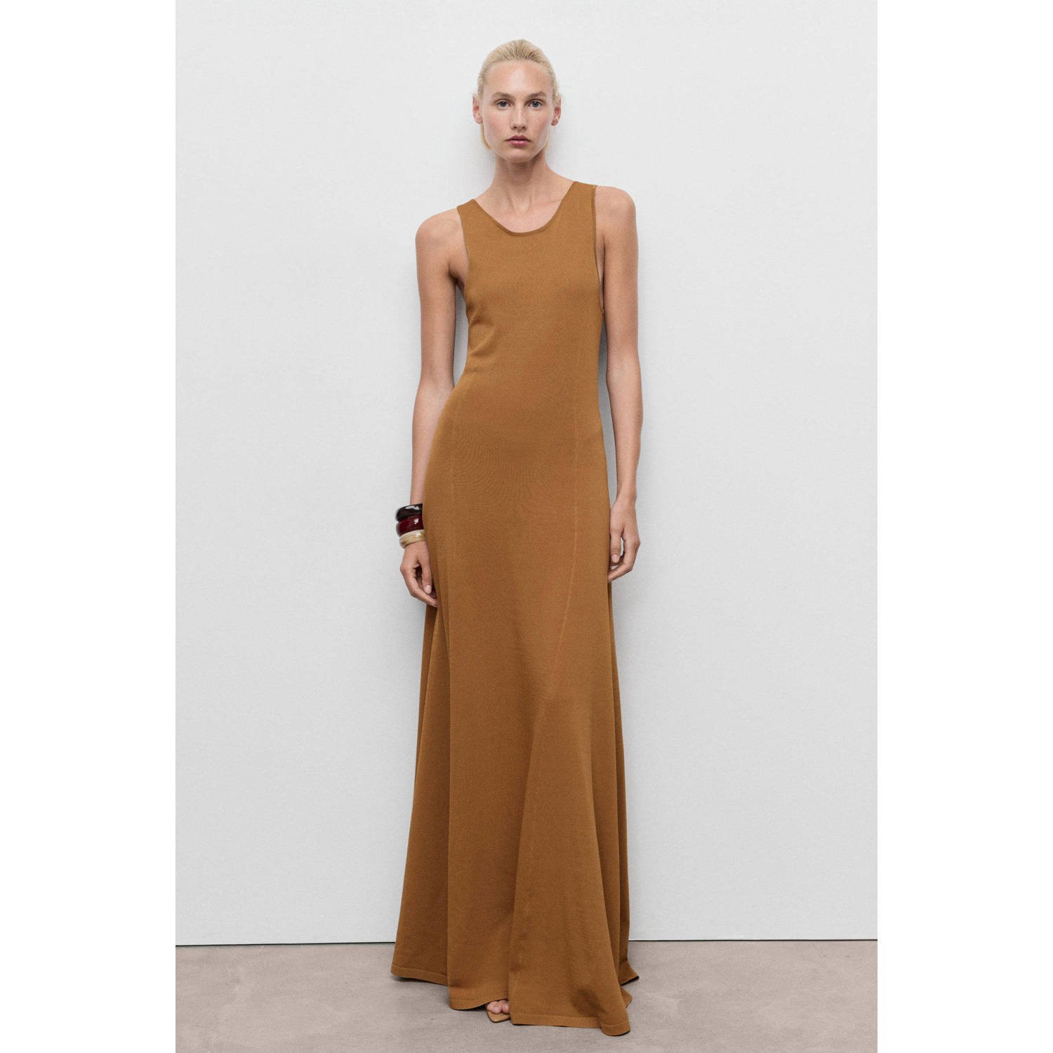 Mango maxi jurk fijn gebreid camel
