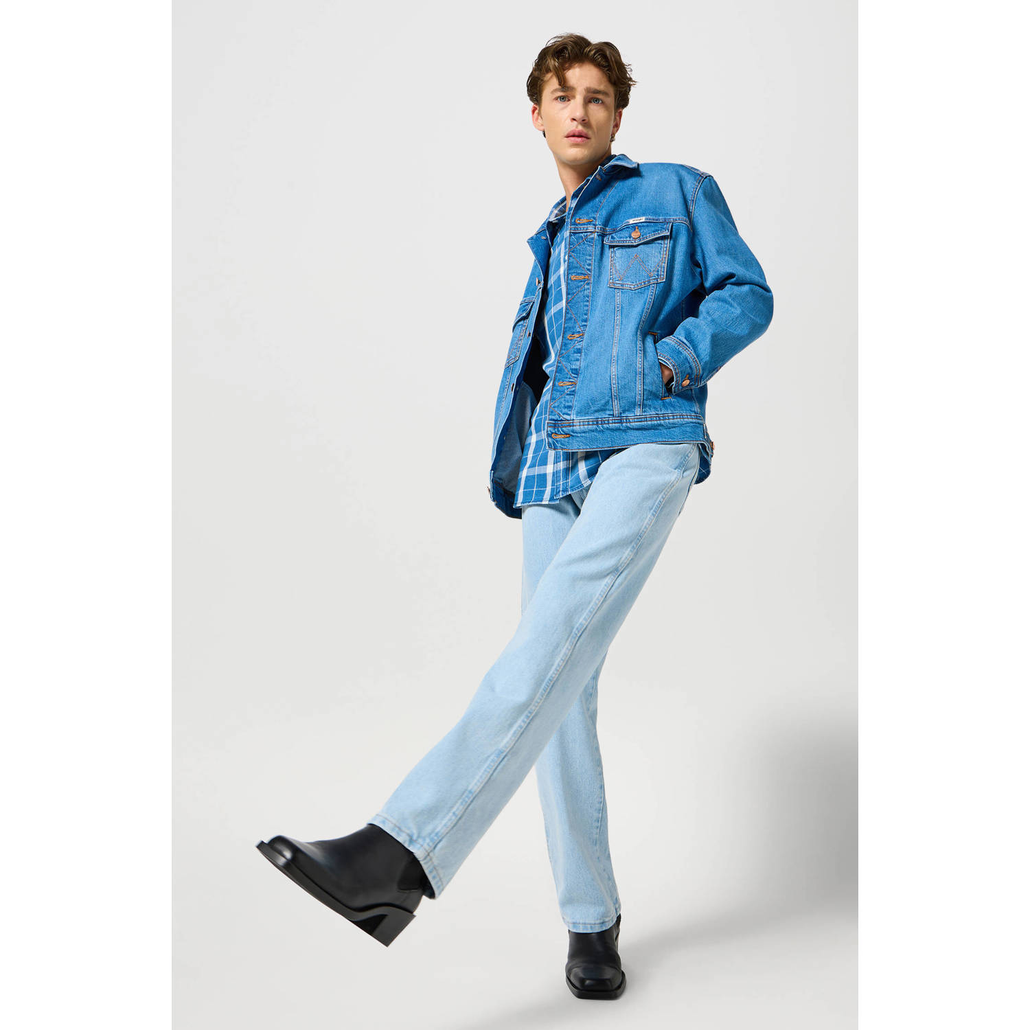 Wrangler 13MWZ straight leg jeans bleach
