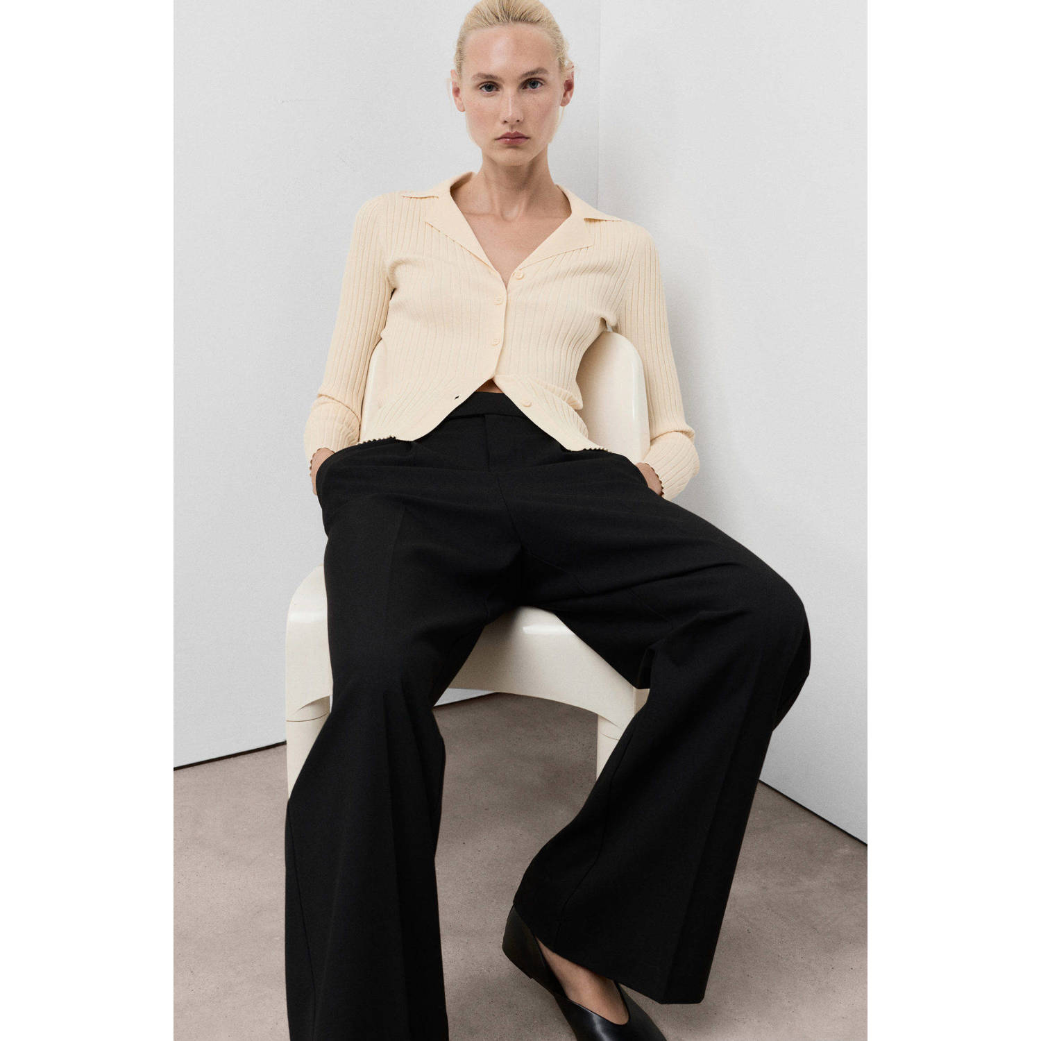 Mango vest beige fijn gebreid