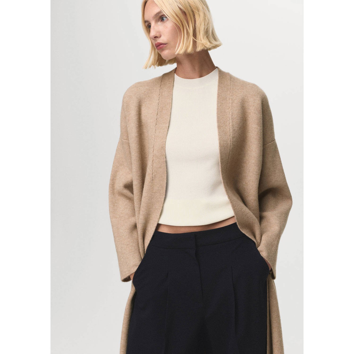 Mango wollen gebreid vest zand