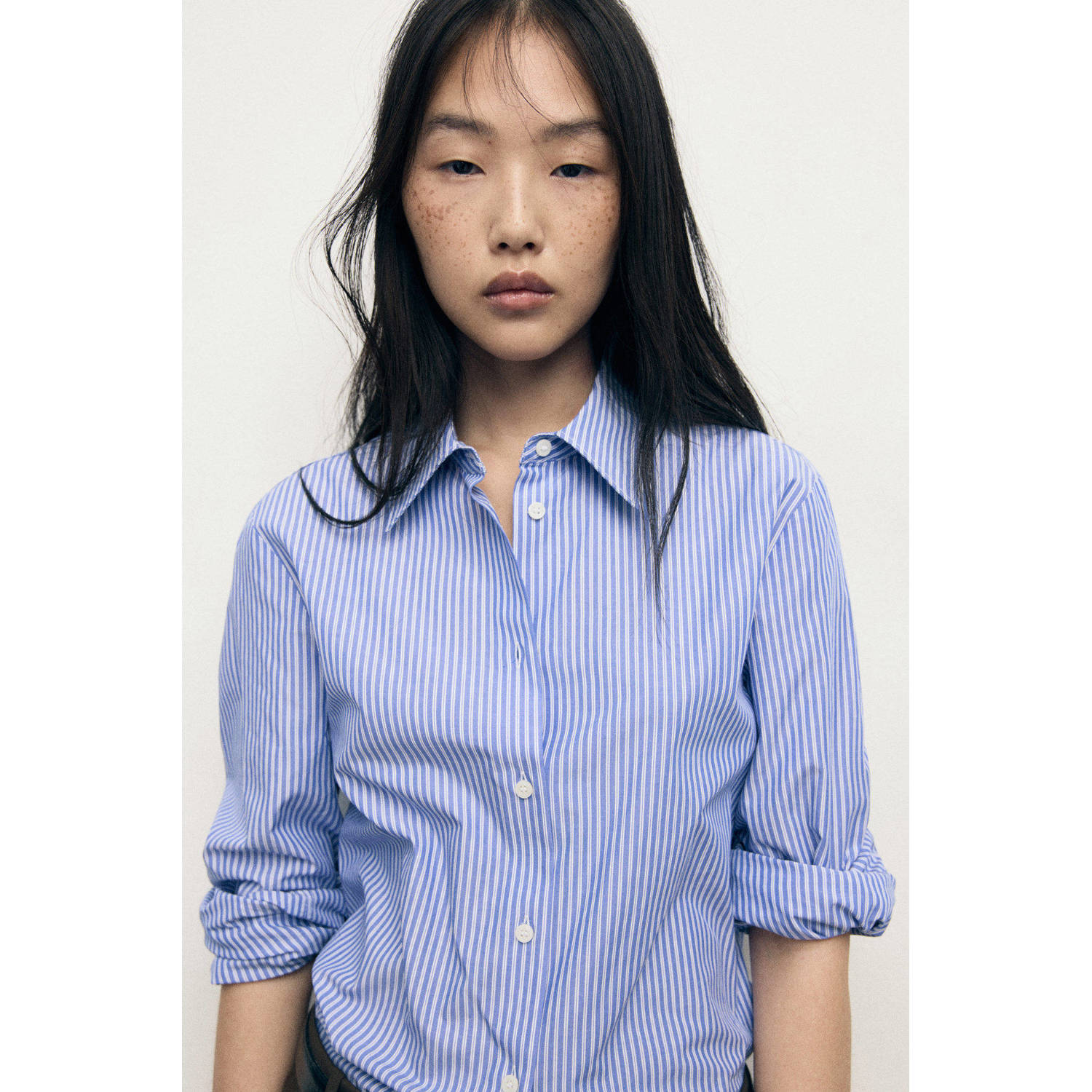 Mango blouse lichtblauw