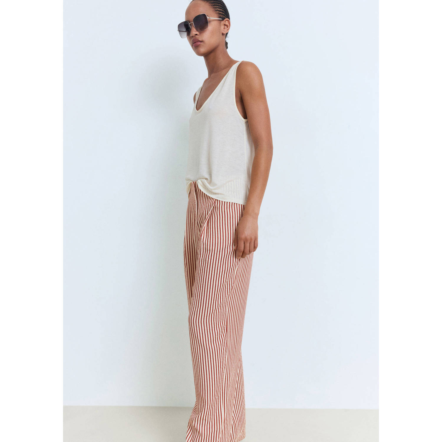 Mango rechtvallend regular waist casual broek oranje