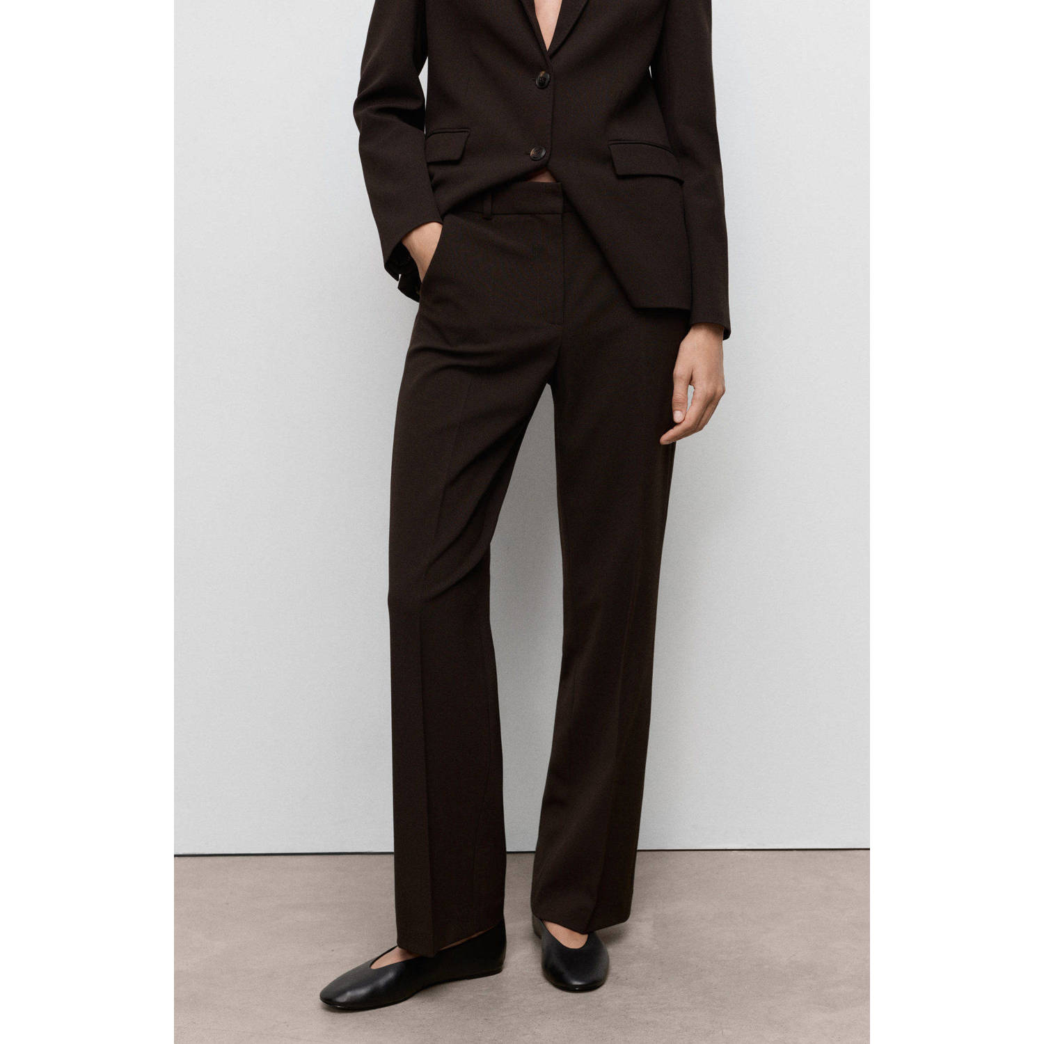 Mango flared regular waist pantalon bruin