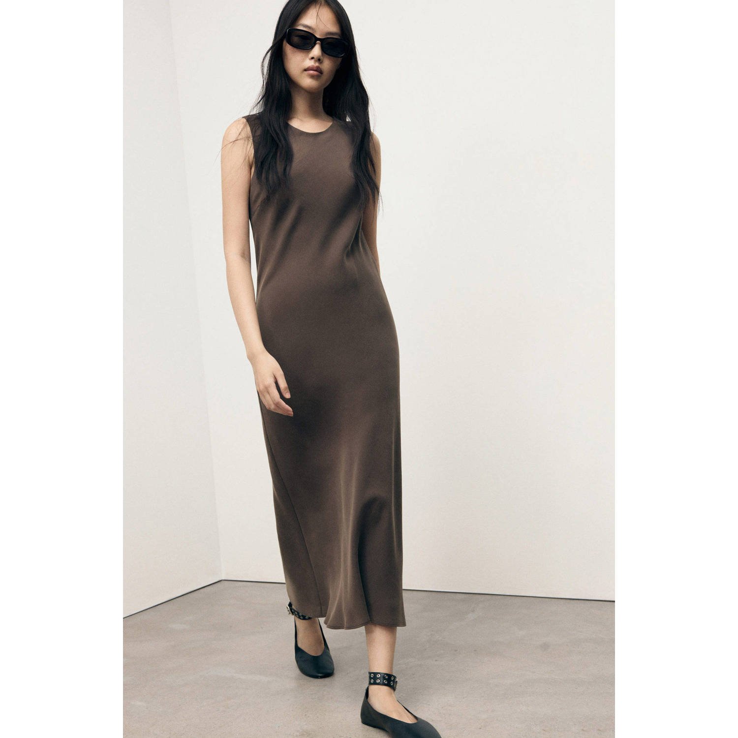 Mango midi jurk donkerbruin