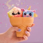 thumbnail: Moose Toys  Cookeez Makery Yum Yumz 2-pack - 2 pluchen knuffeltjes in een ijshoorntje