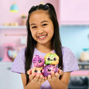 thumbnail: Moose Toys  Cookeez Makery Yum Yumz 2-pack - 2 pluchen knuffeltjes in een ijshoorntje
