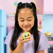 thumbnail: Moose Toys  Cookeez Makery Yum Yumz 2-pack - 2 pluchen knuffeltjes in een ijshoorntje
