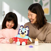 thumbnail: Moose Toys Bluey - Verzorg & Knuffel je pluchen Baby Bluey - Knuffel met geluid