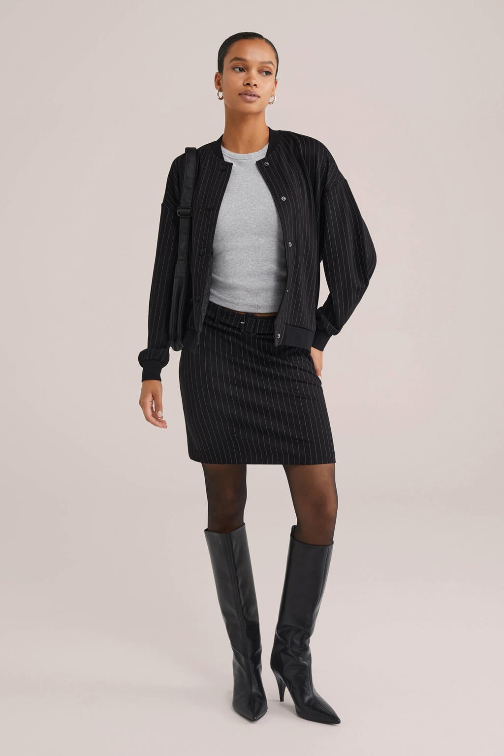 Zwarte dames WE Fashion korte rok gemaakt van viscose