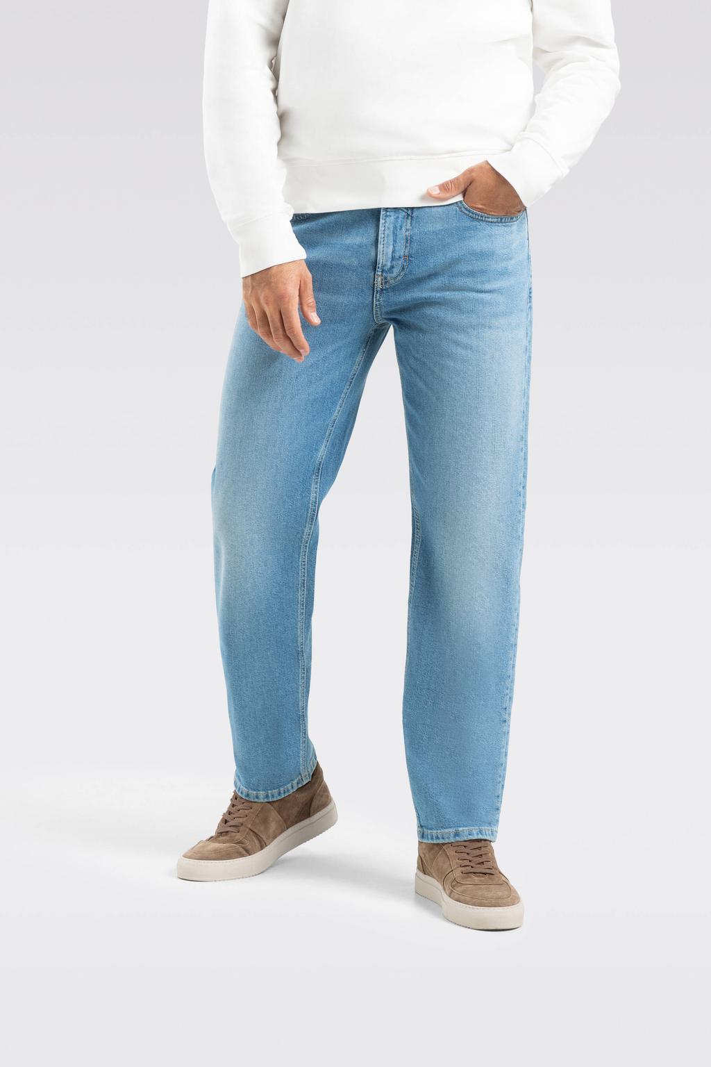 MAC Rick comfort fit straight leg jeans authentic summer bleach
