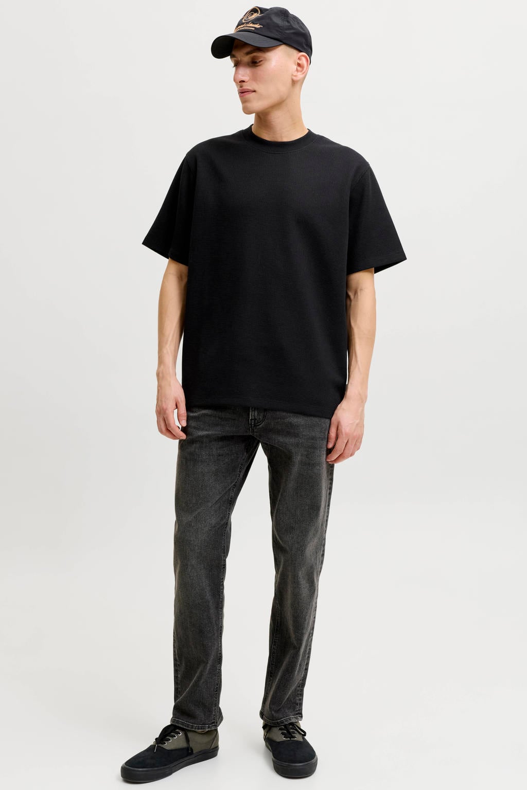 Zwarte heren JACK & JONES ESSENTIALS regular T-shirt van polyester met effen, korte mouwen en ronde hals