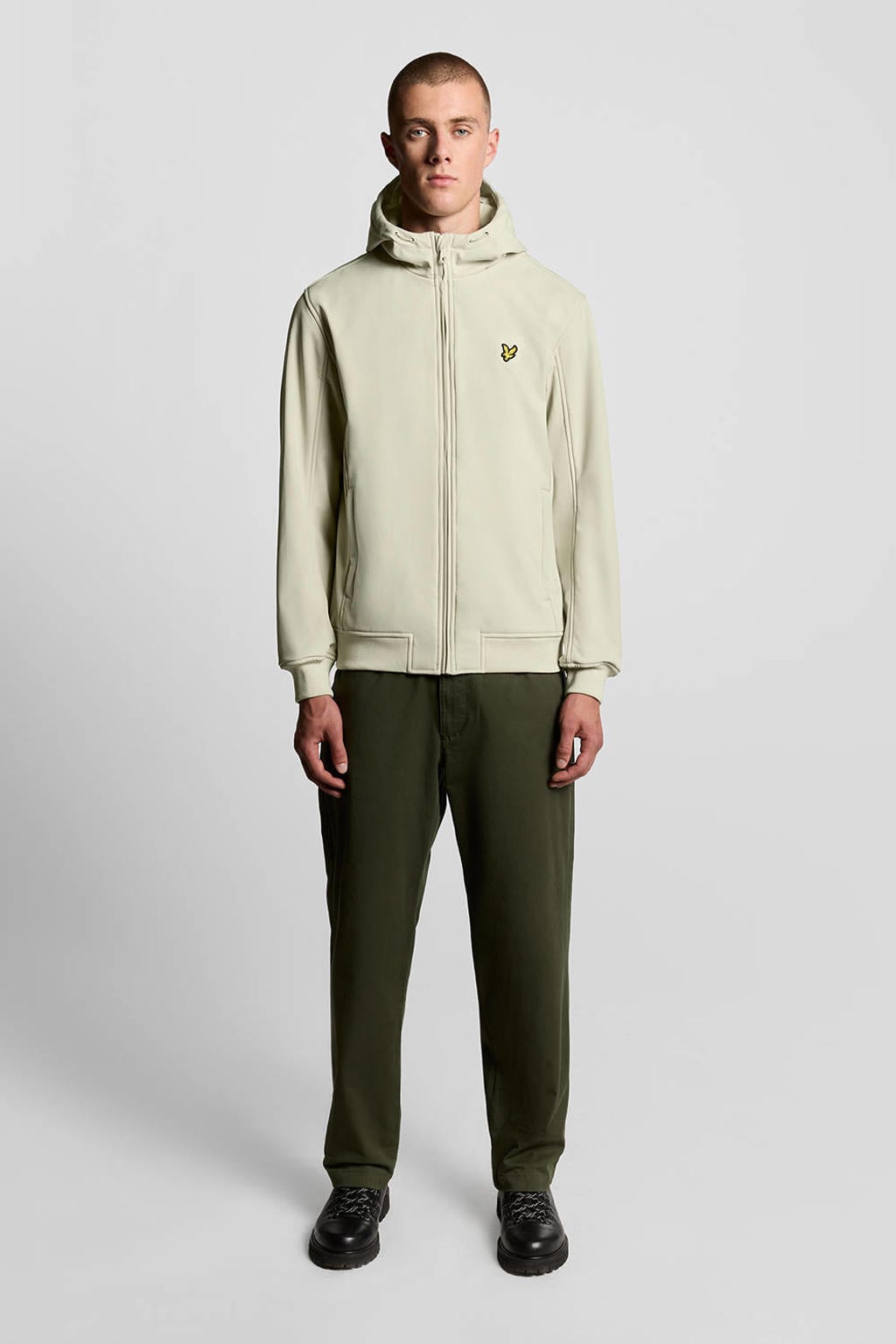 Beige heren Lyle & Scott softshell jas met effen, lange mouwen, capuchon en ritssluiting