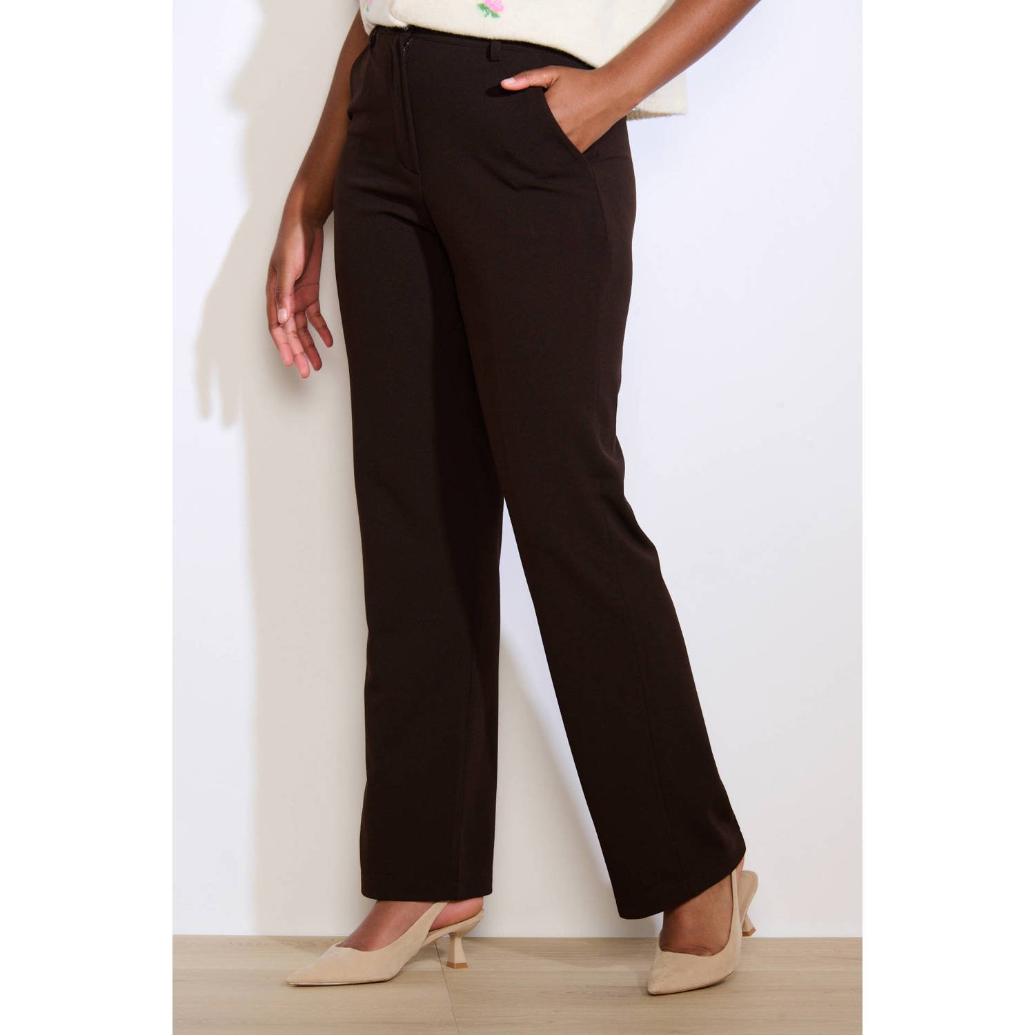 LOLALIZA flared regular waist broek bruin