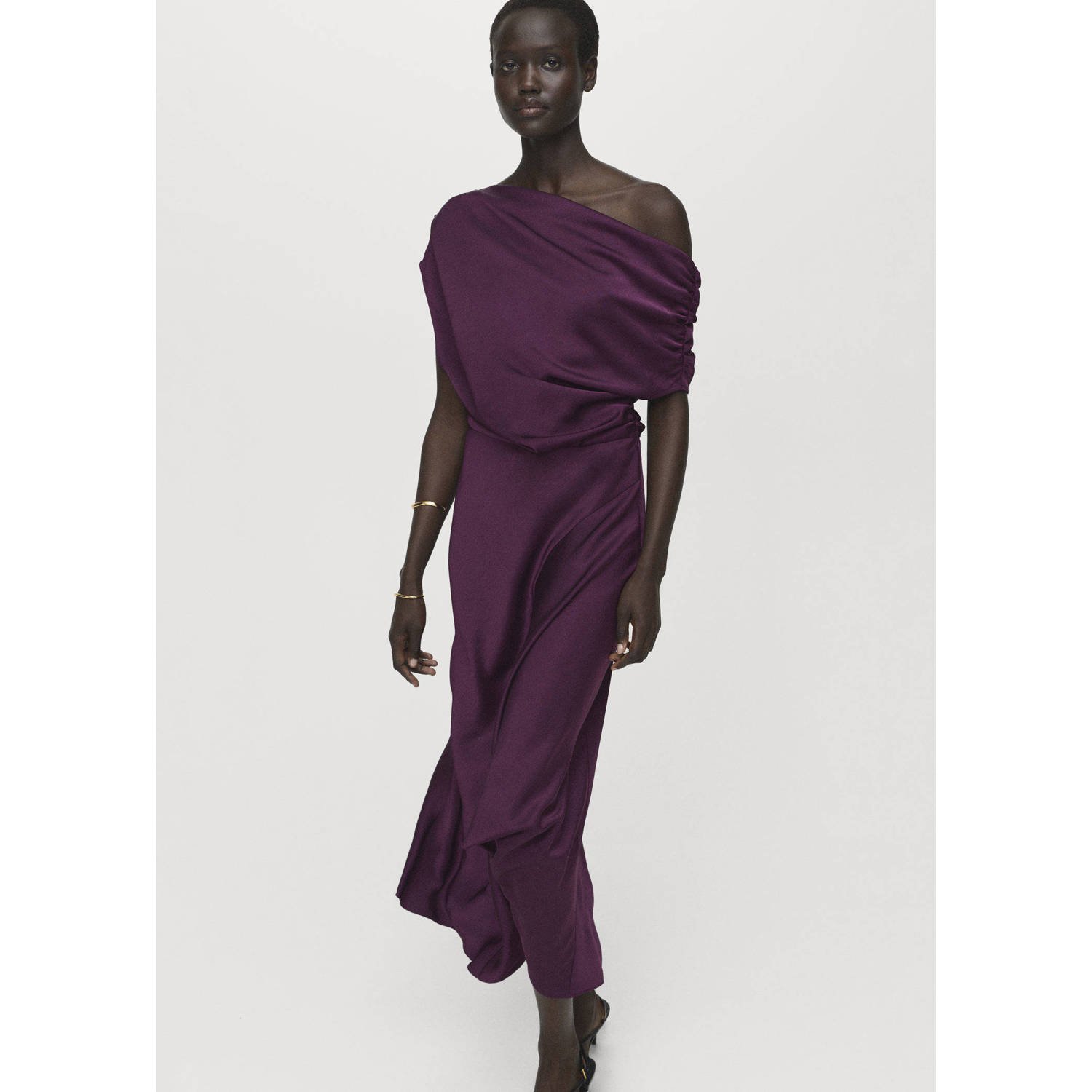 Mango satijnen one shoulder jurk donkerpaars