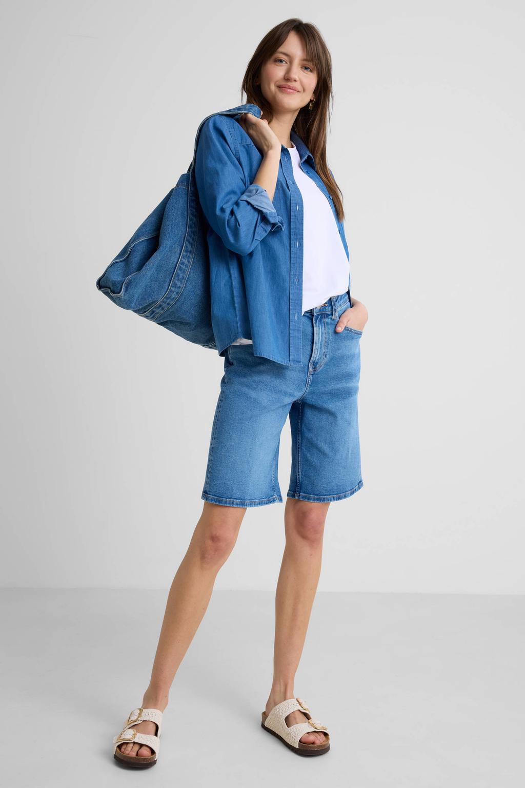 Medium blue denim dames Anytime relaxed long short van denim met regular waist en effen