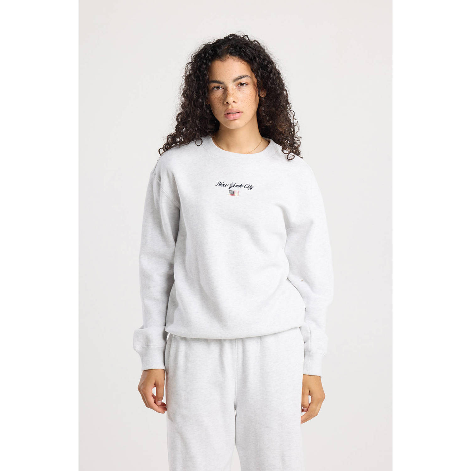 America Today sweater lichtgrijs