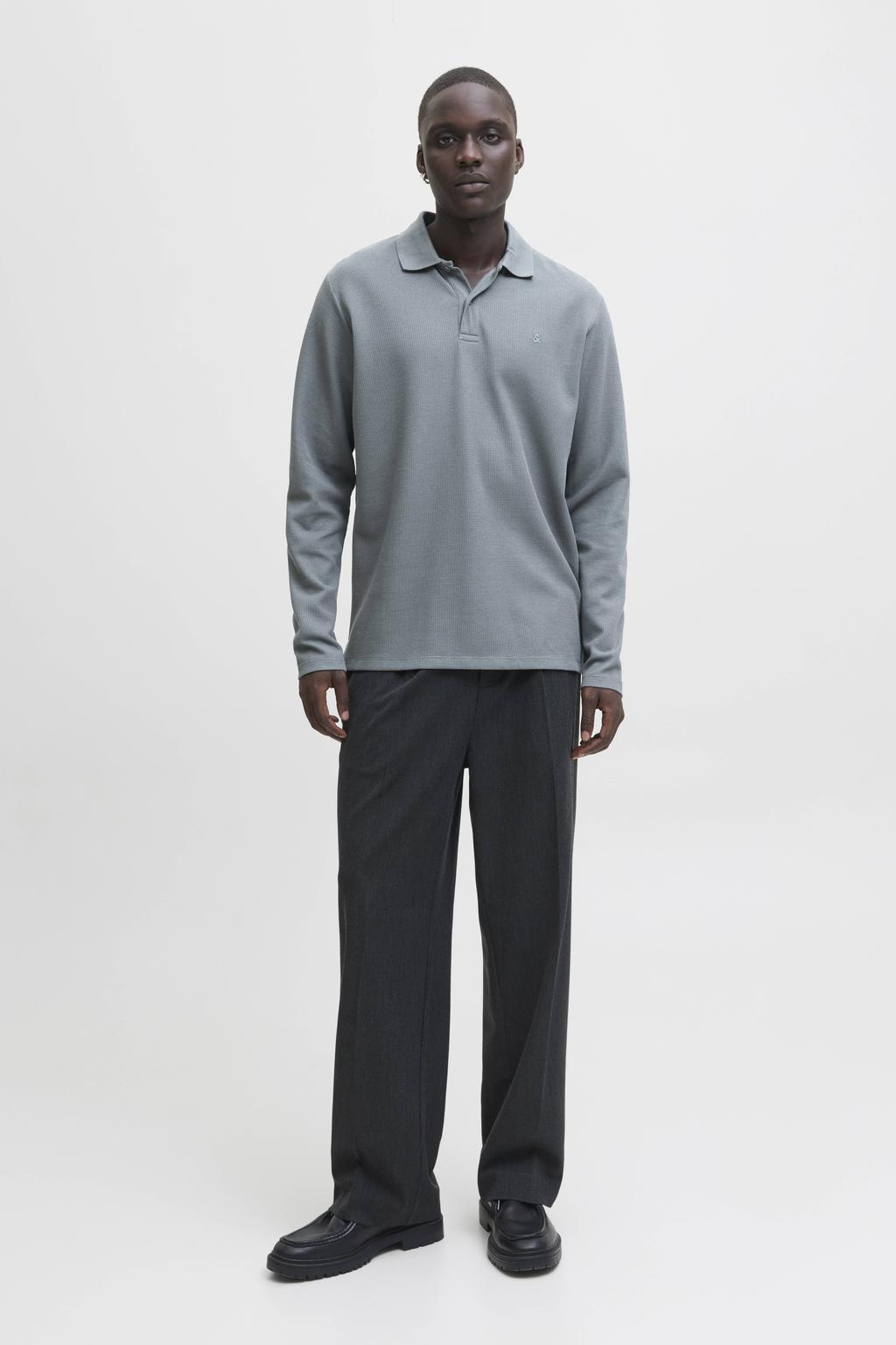 Grijsblauwe heren JACK & JONES ESSENTIALS regular polo blauw met effen, lange mouwen, knoopsluiting en textuur