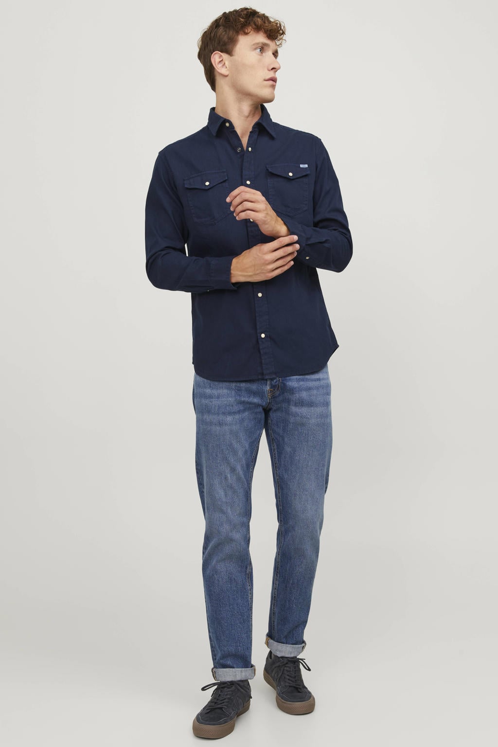Donkerblauwe heren JACK & JONES JEANS INTELLIGENCE regular casual overhemd van denim met effen, lange mouwen, klassieke kraag en drukknoopsluiting