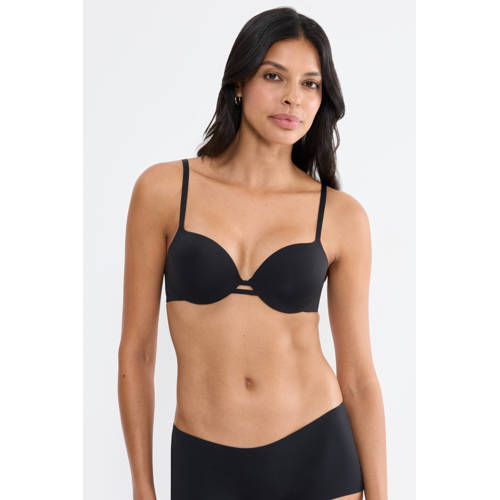 Triumph voorgevormde beugelbh Body Make-Up Illusion zwart afbeelding