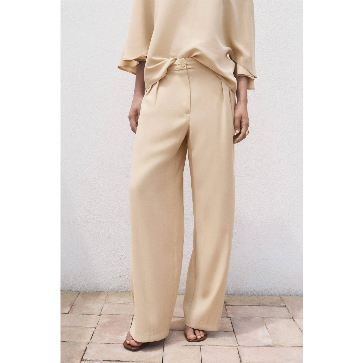 Mango high waist broek lichtgeel
