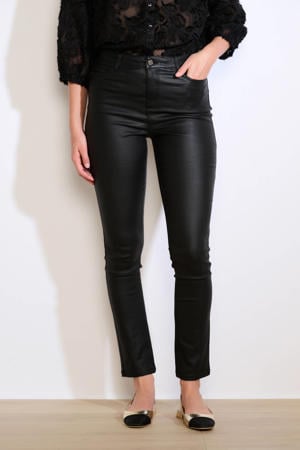 imitatieleren skinny regular waist coated broek zwart