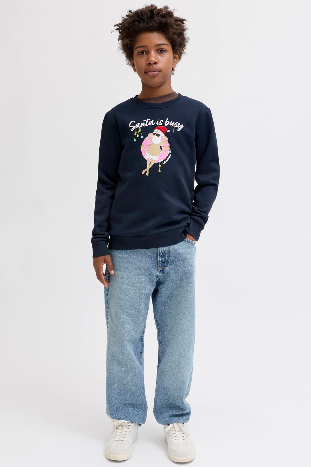Donkerblauwe jongens JACK & JONES JUNIOR kerstsweater met printopdruk, lange mouwen, ronde hals en geribde boorden