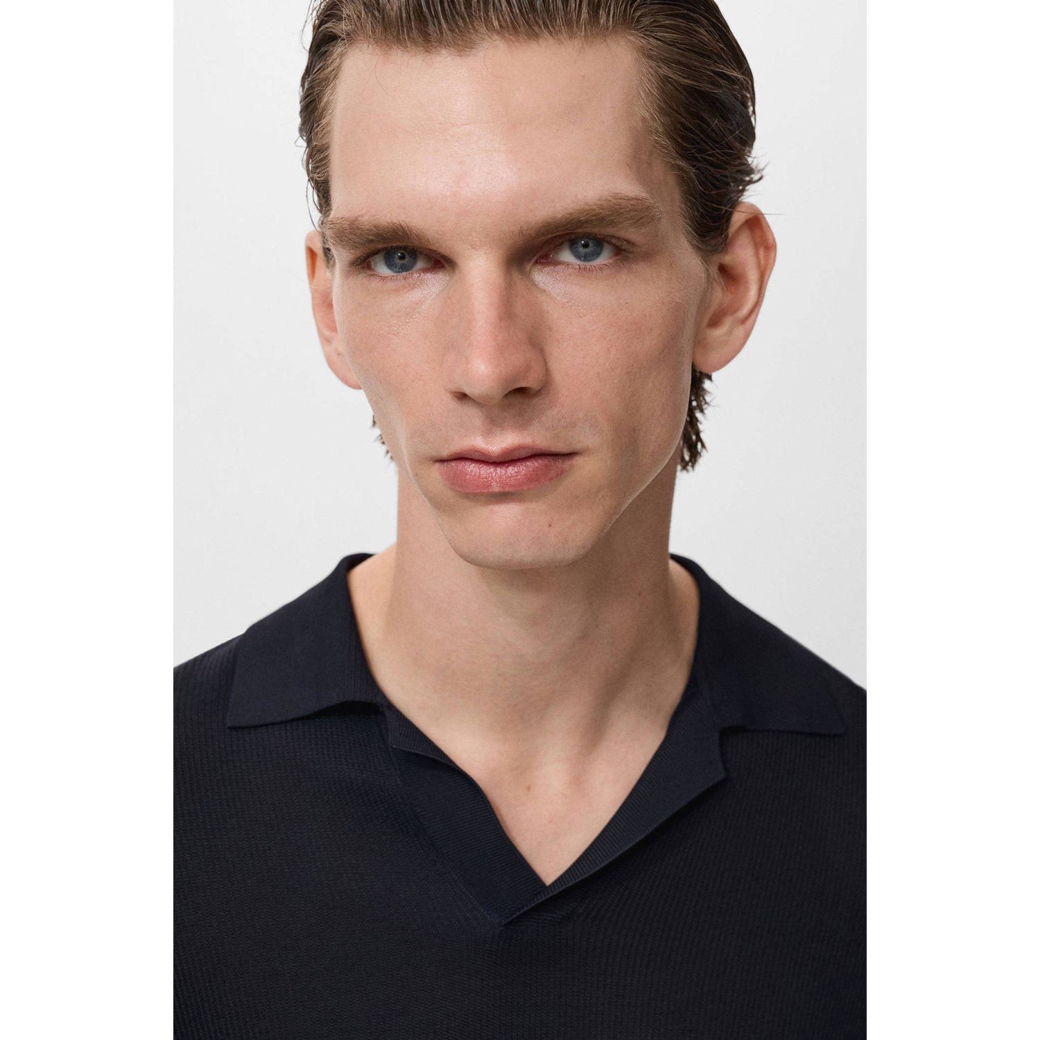 Mango Man rechtvallend polo fijn gebreid donkerblauw