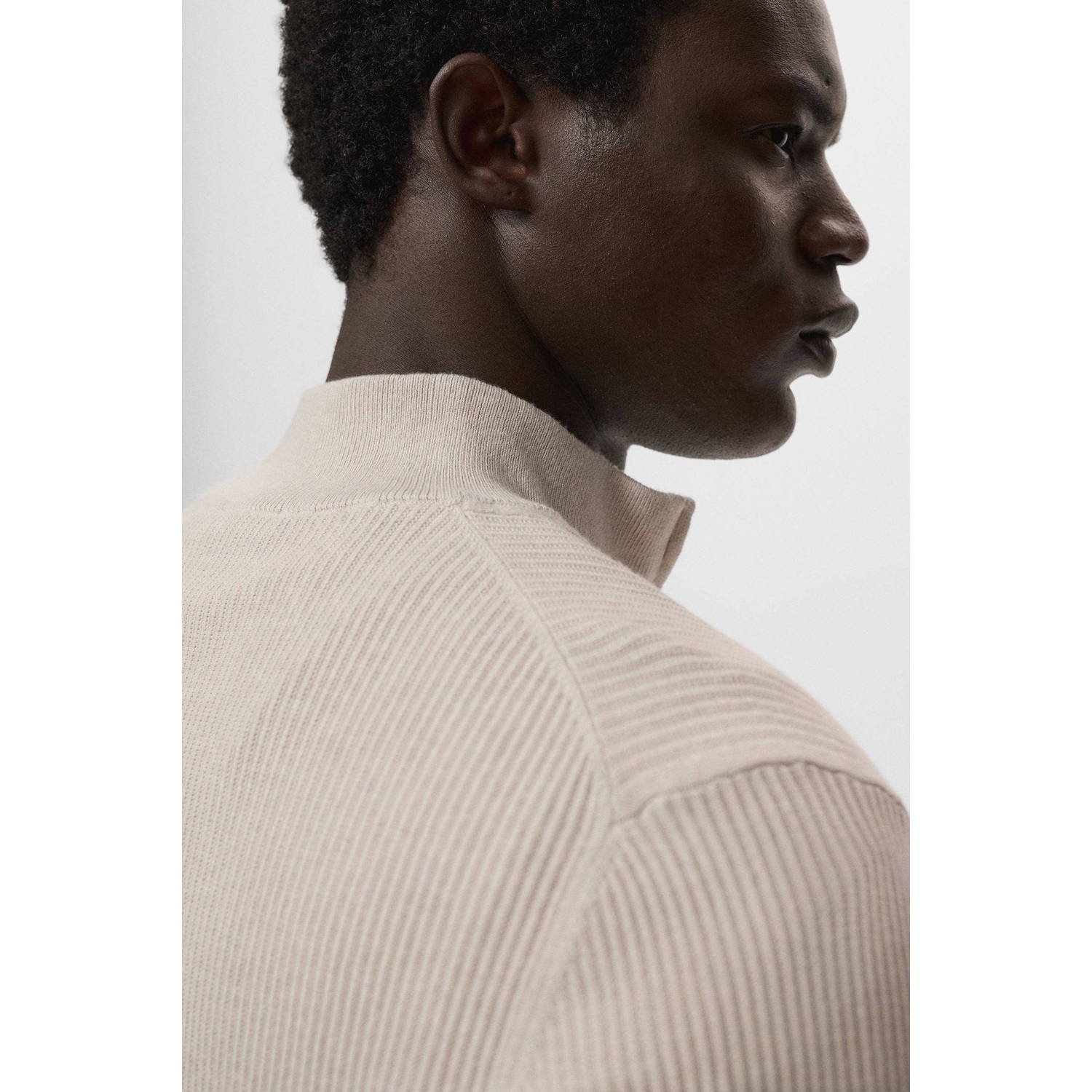Mango Man trui met ingebreid patroon beige