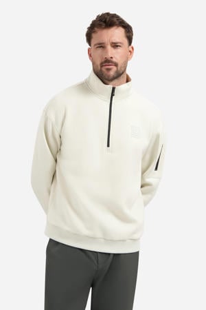 sweater ecru