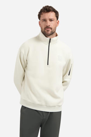 sweater ecru
