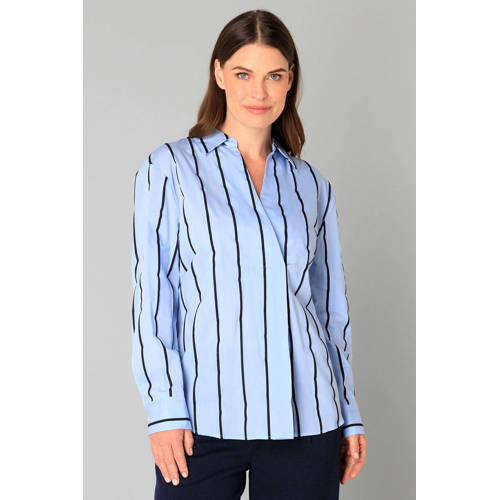 Yest blouse lichtblauw afbeelding