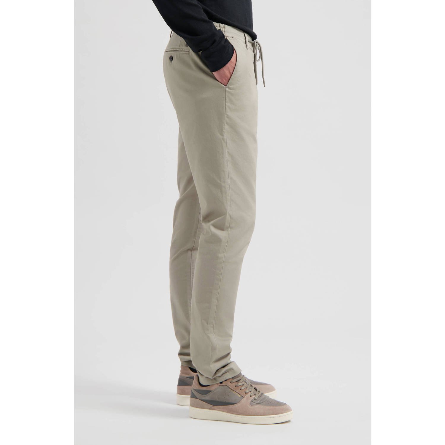 Dstrezzed tapered chino taupe
