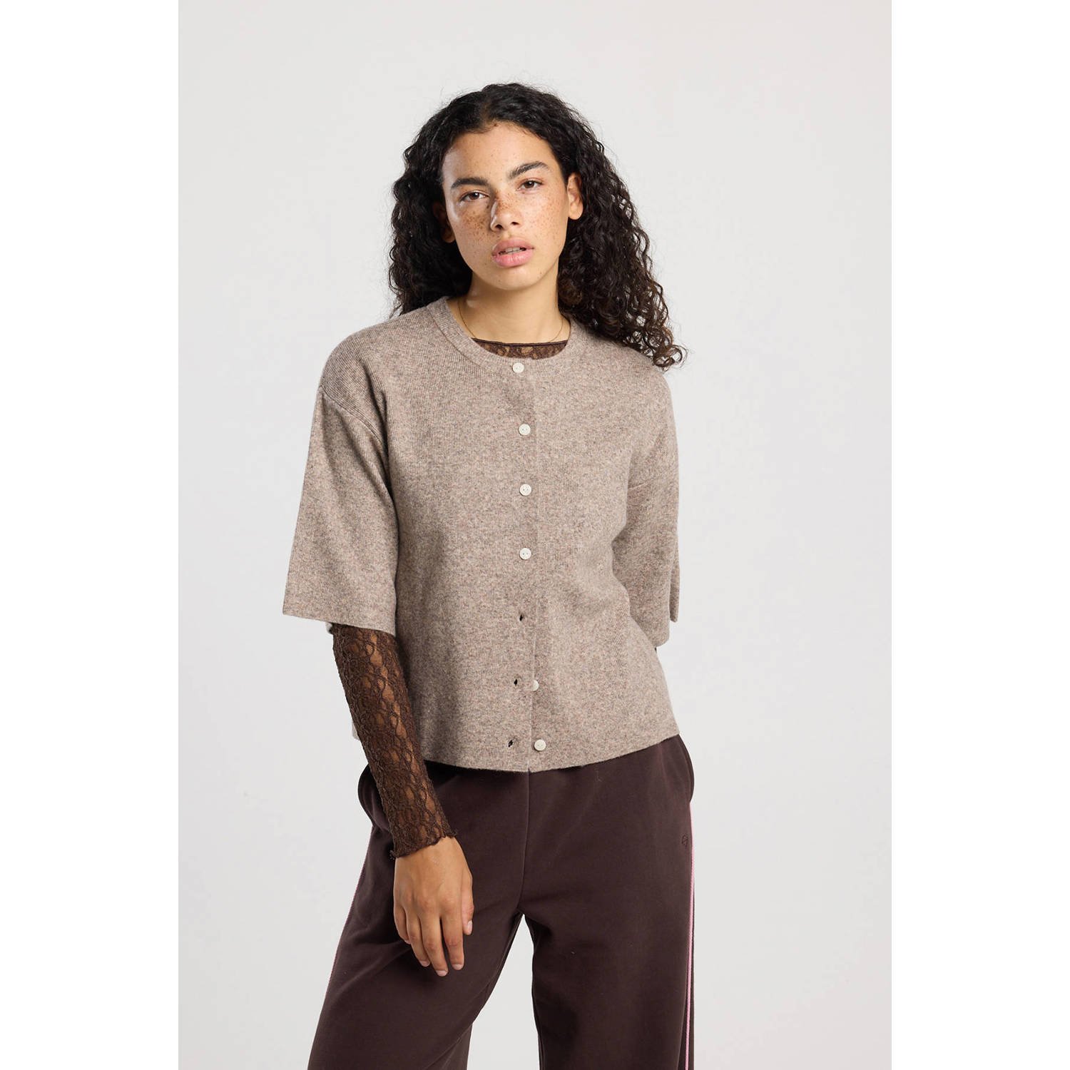 America Today cardigan taupe gebreid