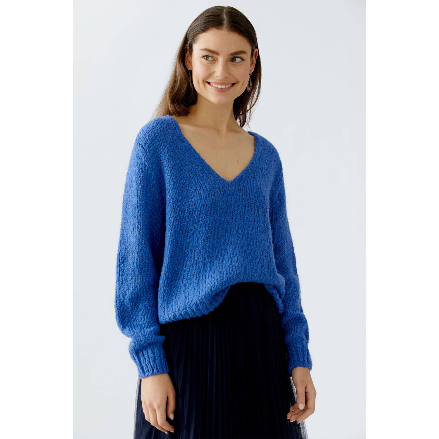 OUI trui met wol blauw grof gebreid