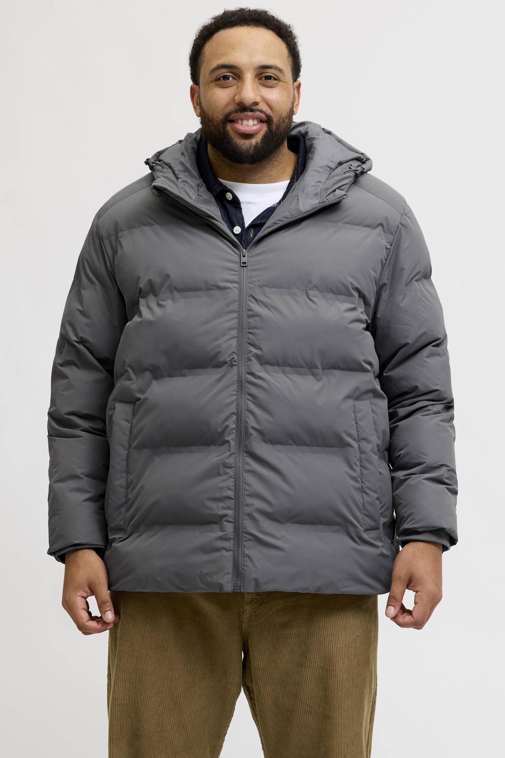 Grijze heren JACK & JONES PLUS SIZE gewatteerde jas Plus Size van polyester met effen, lange mouwen, capuchon, ritssluiting en doorgestikte details