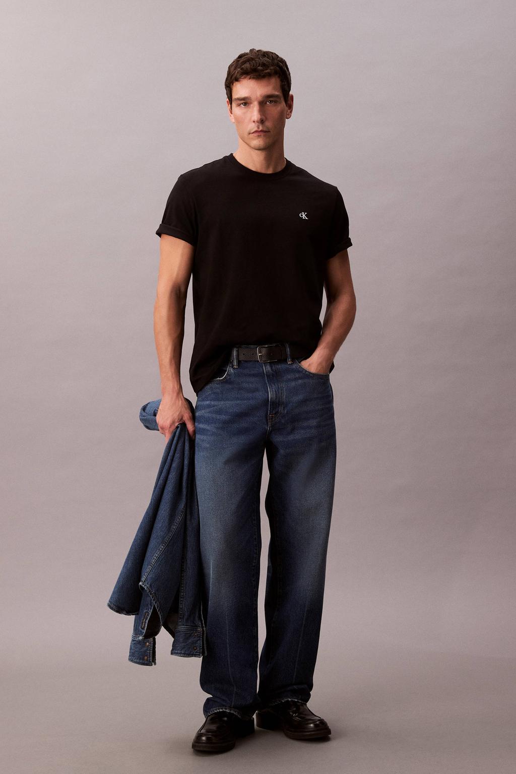 Zwarte heren CALVIN KLEIN JEANS regular T-shirt van katoen met effen, korte mouwen en ronde hals