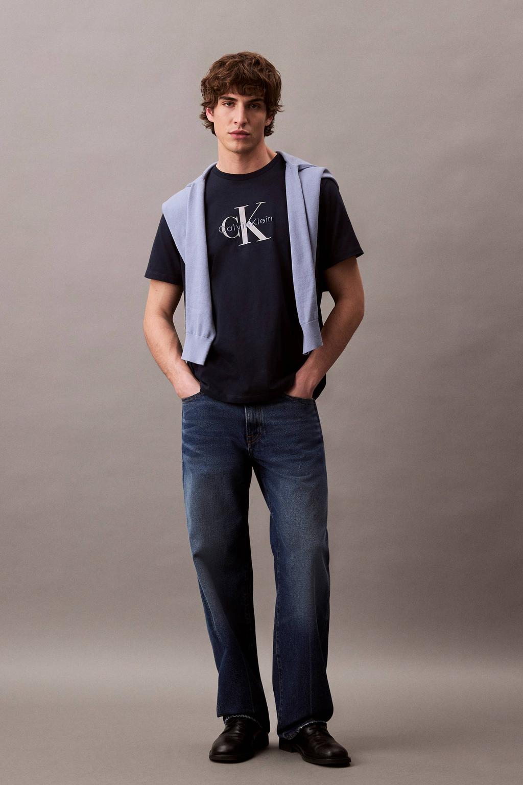 Donkerblauwe heren CALVIN KLEIN JEANS oversized T-shirt van katoen met logo dessin, korte mouwen en ronde hals