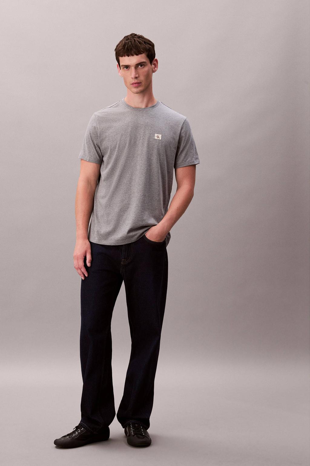 Grijze heren CALVIN KLEIN JEANS regular T-shirt van katoen met effen, korte mouwen en ronde hals