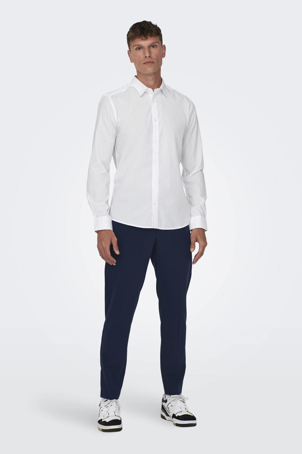 Witte heren ONLY & SONS zakelijk overhemd van polyester met effen, lange mouwen, klassieke kraag en knoopsluiting