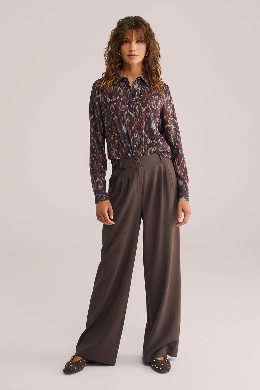 Rood en multikleurige dames WE Fashion blouse van polyester met effen, lange mouwen, klassieke kraag en blinde knoopsluiting