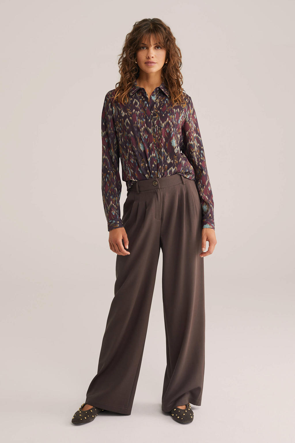 Rood en multikleurige dames WE Fashion blouse van polyester met effen, lange mouwen, klassieke kraag en blinde knoopsluiting